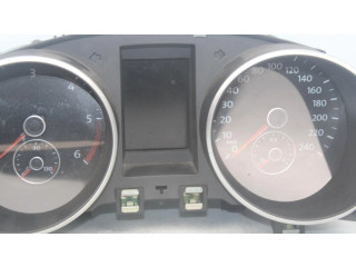 Панель приборов 5K0920860J Volkswagen Golf VI