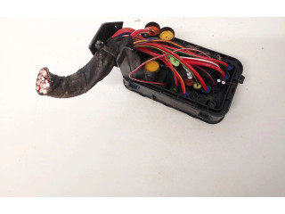 Блок предохранителей  1k0937700b   Skoda Octavia Mk2 (1Z)    