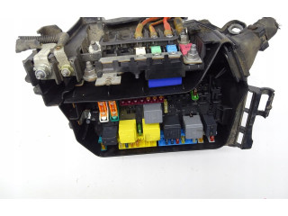 Блок предохранителей  A2465400024   Mercedes-Benz A W176    