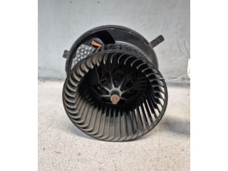 Вентилятор печки 1K1820021 Audi Q3 8U