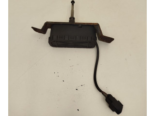 Моторчик стеклоочистителя 8620960, 8620960    Volvo V70