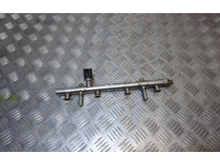 Топливная рампа 06K133317G Audi A3 S3 8V 1.8