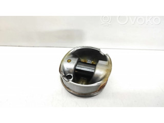 Píst BMW 5 F10 F11 pro naftový motor 3.0