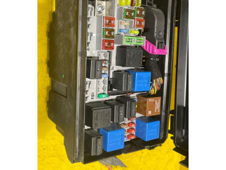 Блок предохранителей 118KM, RZ3R7P2 Opel Meriva B