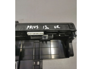 Přístrojová deska Toyota Prius (XW30) 2014 8380047B10