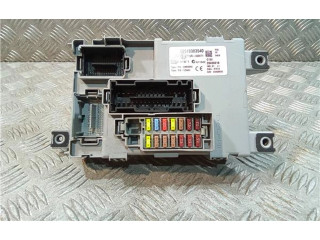 Блок предохранителей  00519383540, 28400319   Opel Combo D    