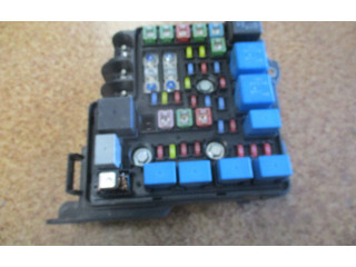 Блок предохранителей 1H030 KIA Ceed