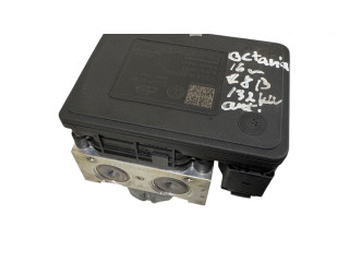 Блок АБС 5Q0614517BK, 10022008284 Skoda Octavia Mk3 (5E) 2013 - 2019 года