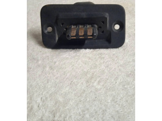 Zámek zadních dveří 51412 Volkswagen Caddy 2007