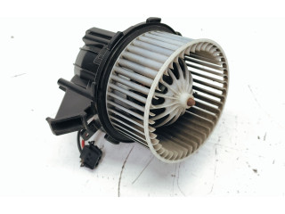 Вентилятор печки U0851004 Audi Q5 SQ5