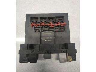 Блок предохранителей 1K0937049AG, 07347027   Volkswagen Caddy    