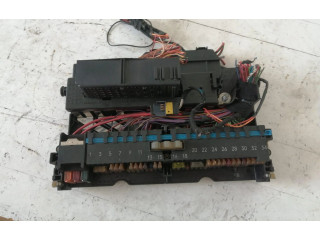 Блок предохранителей 18500000000, 18500000000   BMW X3 E83    