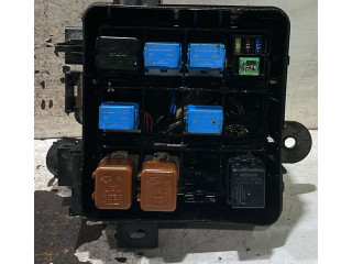 Pojistková skříňka Nssan Leaf I (ZE0) 2007