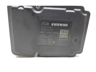 Блок АБС 30681619   Volvo  V70  2008 - 2013 года