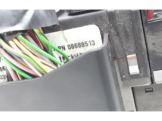 Блок предохранителей 08696035, 08688513   Volvo XC90    