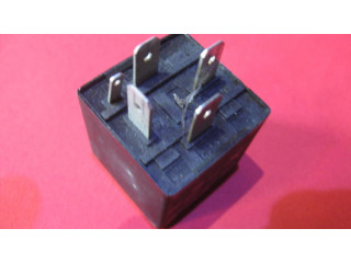 Реле насоса горючего