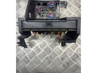 Блок предохранителей  1T1959503C, 1K0937049AD   Volkswagen Caddy    