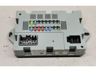 Блок предохранителей CPLA14Q073AA Jaguar XE