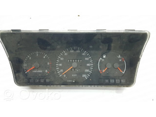 Přístrojová deska Volvo 440 1995 47487001, 47486901