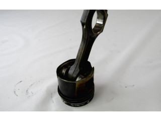 Píst 11258580699 BMW 5 F10 F11