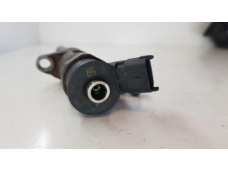 Vstřikovač 0445110311 Citroen C3 Picasso pro naftový motor 1.6