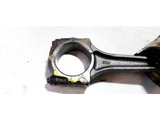 Píst KIA Clarus pro benzínový motor 2.0