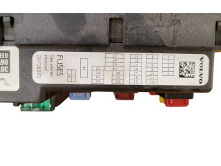 Блок предохранителей 30728512, 06W324   Volvo XC90    