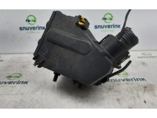 Блок предохранителей K68286175AA, K68282231AA Jeep Compass