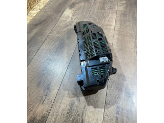 Přístrojová deska Mercedes-Benz C W204 2013 A2049004408