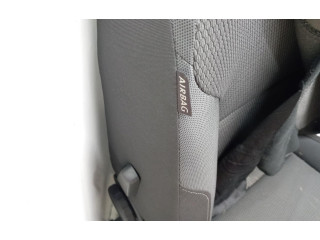 Подушка безопасности в сиденье Volkswagen Golf VII