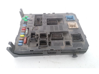 Блок предохранителей 281133997A1   Citroen C4 I    