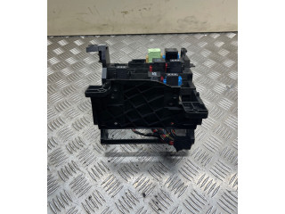 Блок предохранителей    Volkswagen Jetta VI    