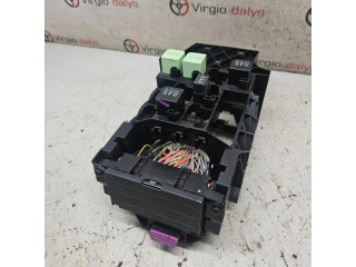 Блок предохранителей 1S0973374B   Skoda Citigo    