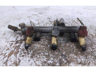 Топливная рампа Daihatsu Cuore для двигателя EJ-DE