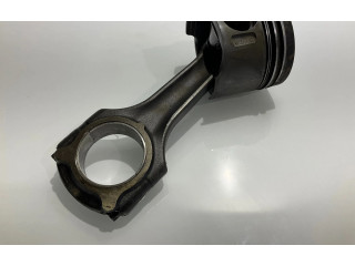 Píst Mercedes-Benz E W211 648.961