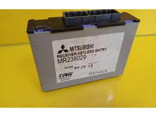 Блок управления MR238029 Mitsubishi Carisma