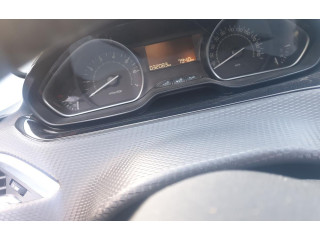 Панель приборов 9825986180, 32.083KM   Peugeot 2008 I       