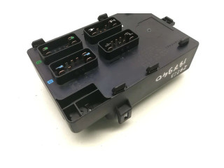 Блок предохранителей LNC2822CA, 518237003 Jaguar XJ X308