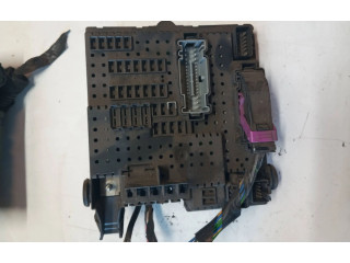 Блок предохранителей 30728512, 28017881   Volvo XC90    