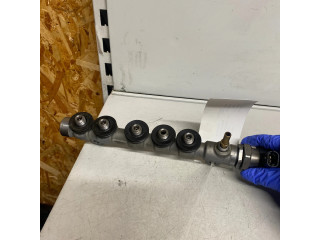 Vstřikovací lišta 8201004394A, H8200880548 Infiniti QX70 S51 pro naftový motor 3.0