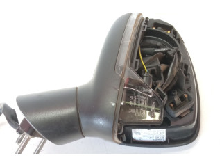 Зеркало электрическое Audi A1 2010 - 2018 года