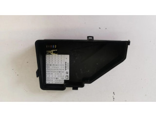 Pojistková skříňka Крышка ящика предохранителей 31398001 Volvo XC60 2018