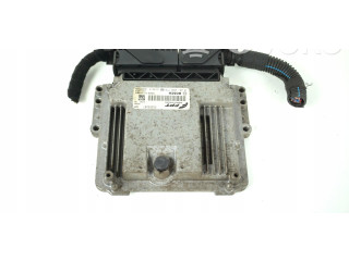 Блок управления двигателем Блок управления 0281030776   Opel Combo D