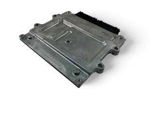 Блок управления двигателем Блок управления 31452623   Volvo S60