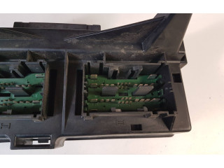 Блок предохранителей 04692073AB Jeep Grand Cherokee (WK)