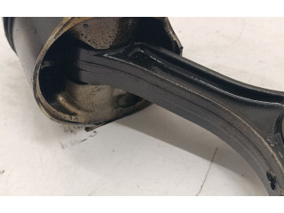 Píst 65100   Mercedes-Benz GLA W156    OM 651 