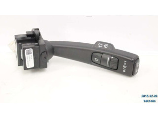 Ручка стеклоочистителей 31264169   Volvo V60