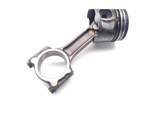 Píst K9K836 Renault Megane III K9K836