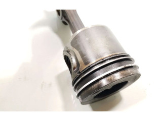 Píst Hyundai H-100 D4CB