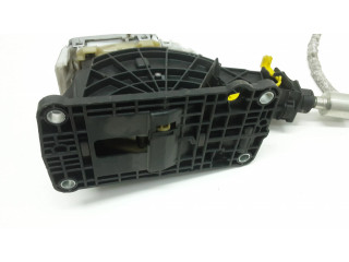 Механизм переключения передач (кулиса) (в салоне)